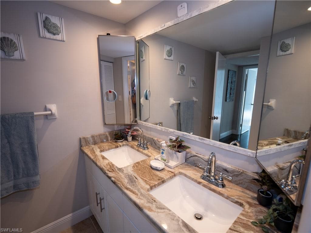 1727 Park Meadows DR 2-37