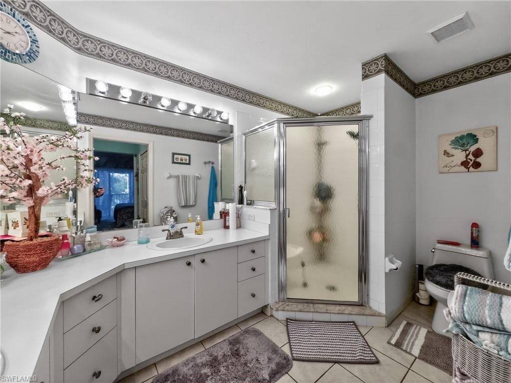 15091 Lakeside View DR 1604-26