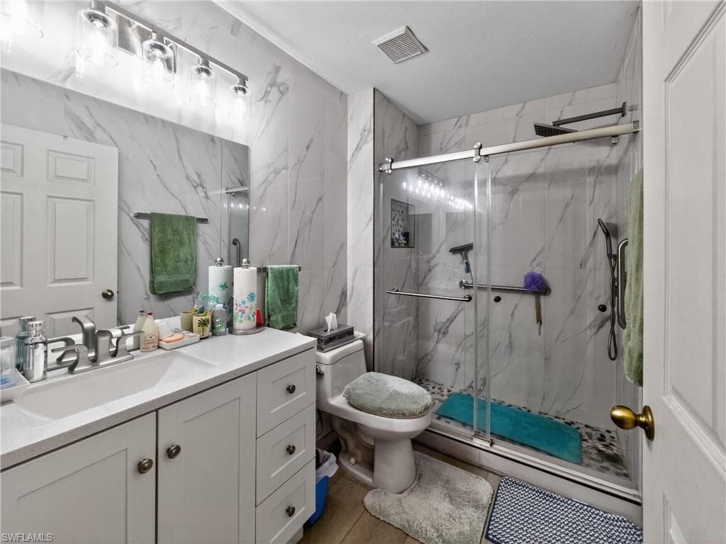 15091 Lakeside View DR 1604-31