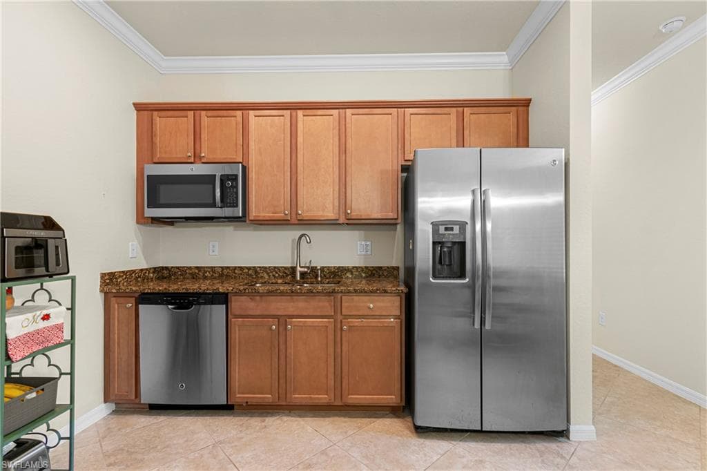 10996 Cherry Laurel DR-16