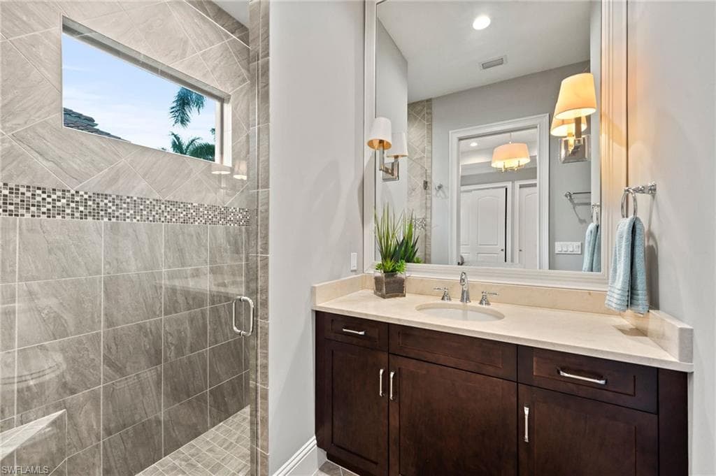 6002 Sunnyslope DR-29
