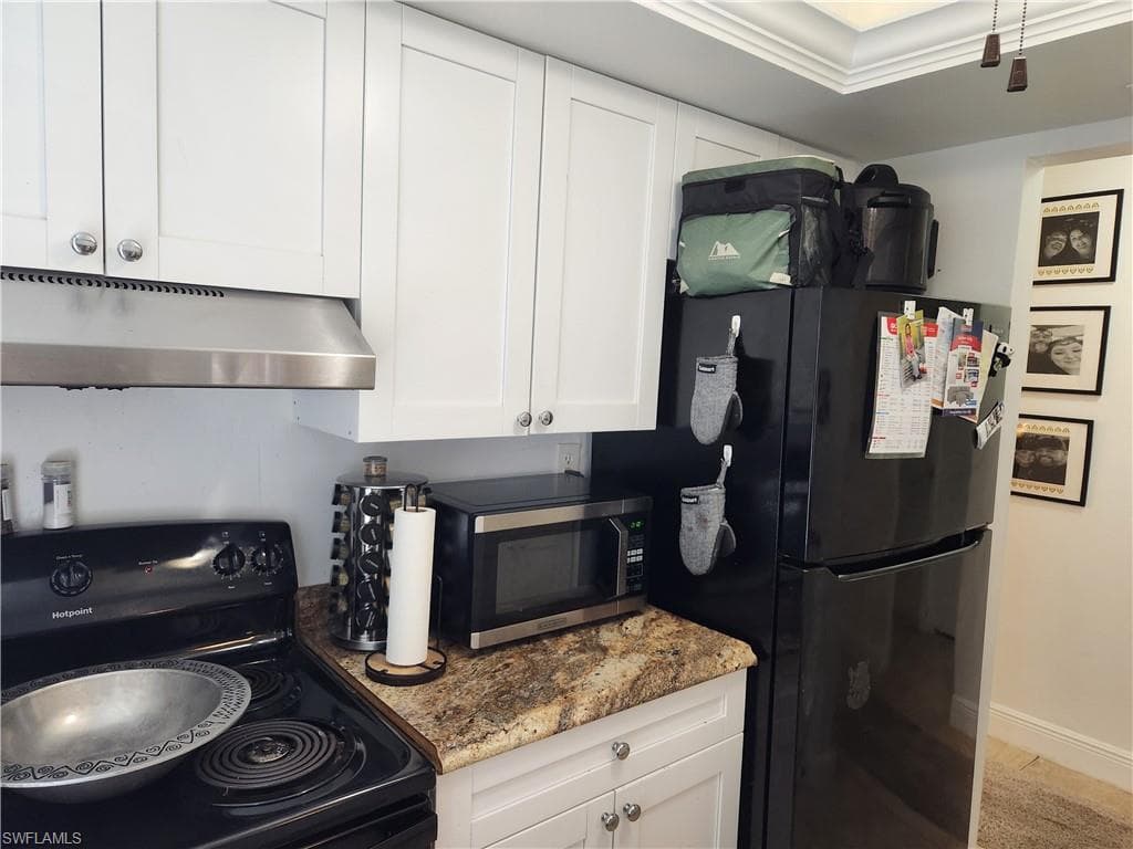 11370 & 11368 Summerwinds CT 70-17