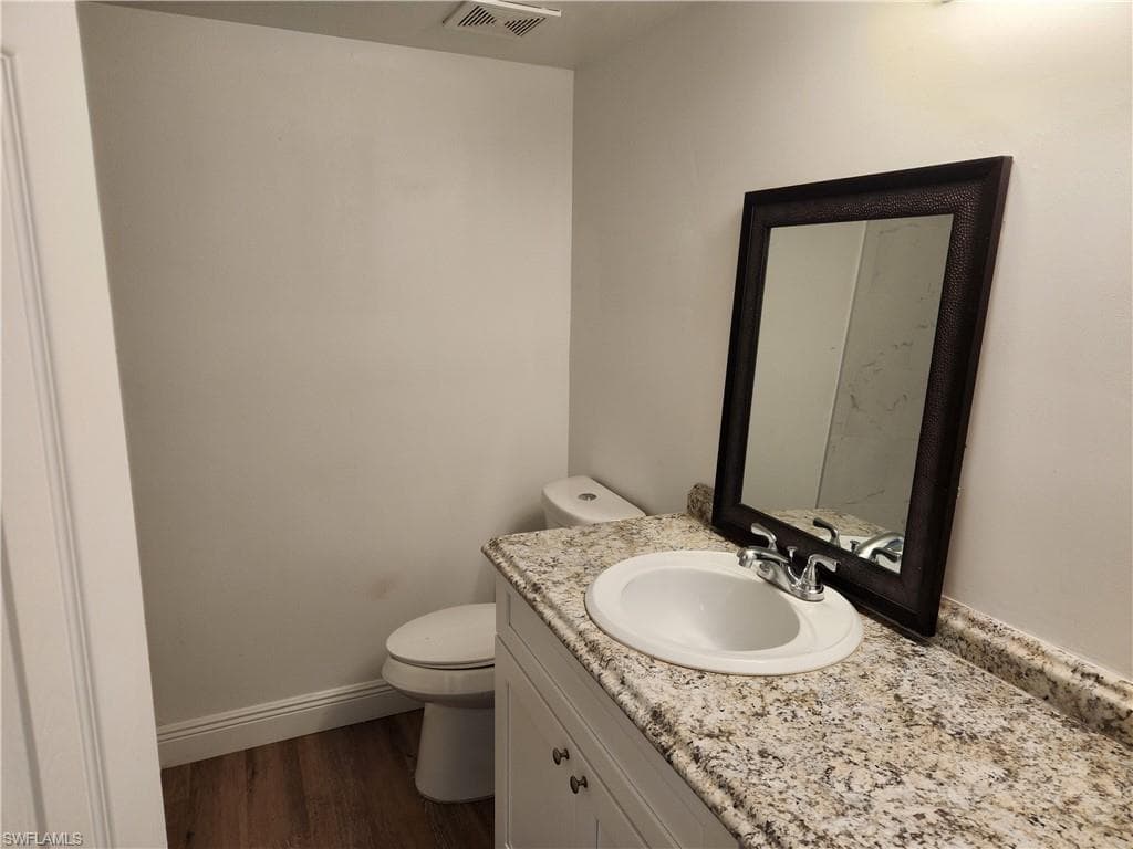 11370 & 11368 Summerwinds CT 70-43