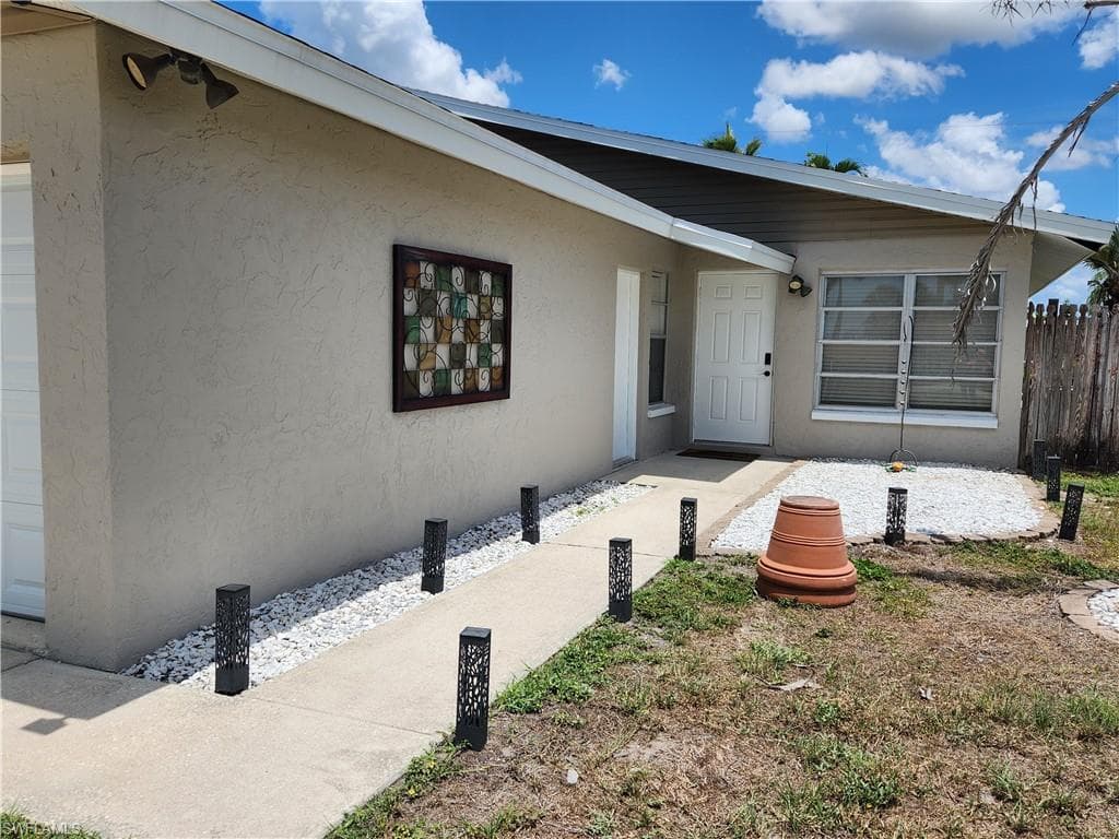 11370 & 11368 Summerwinds CT 70-5