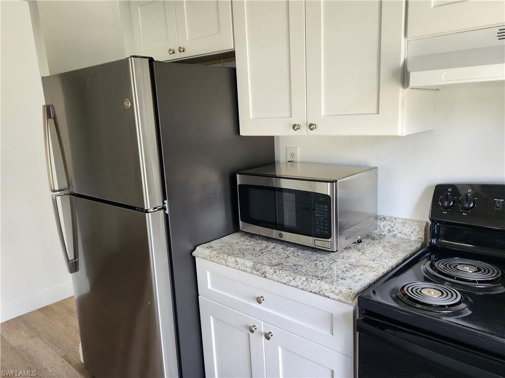 11370 & 11368 Summerwinds CT 70-38