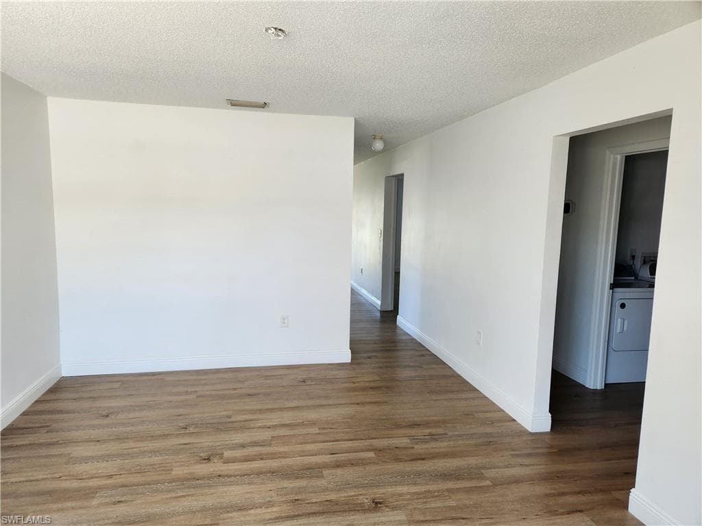 11370 & 11368 Summerwinds CT 70-33