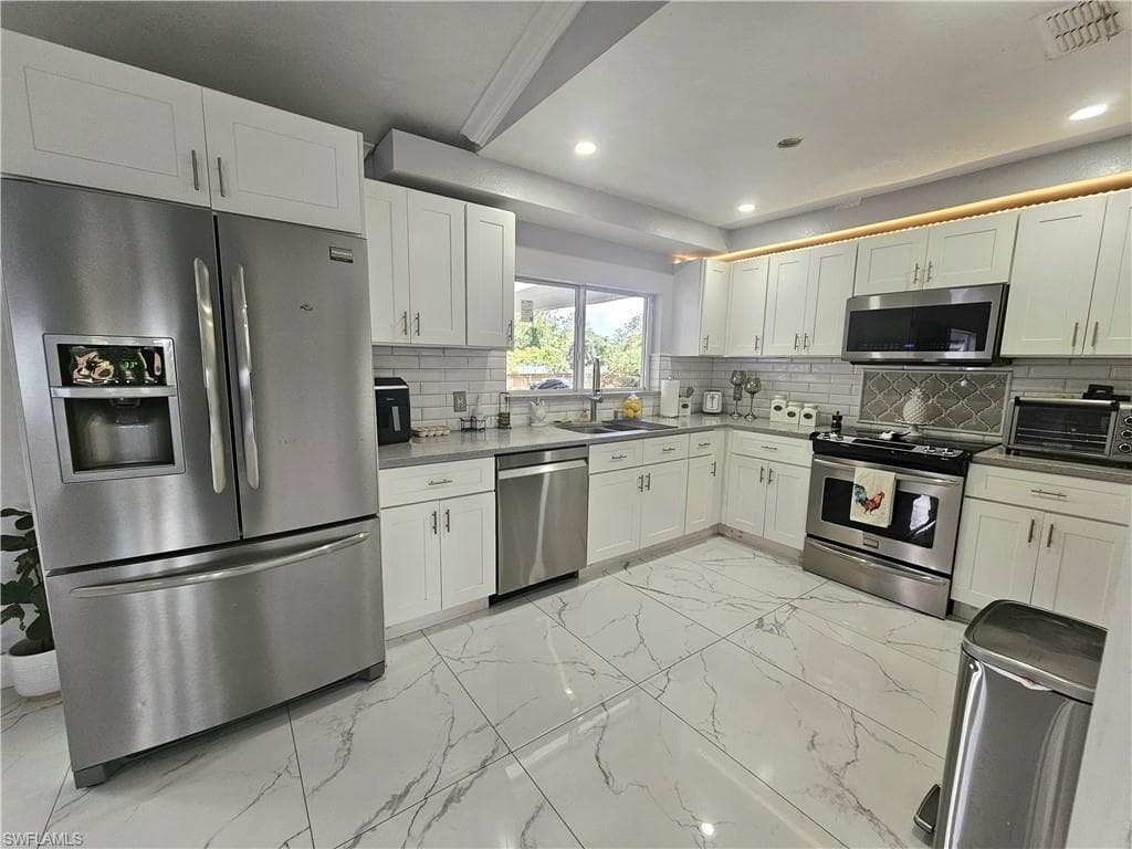 2960 22nd AVE NE-5