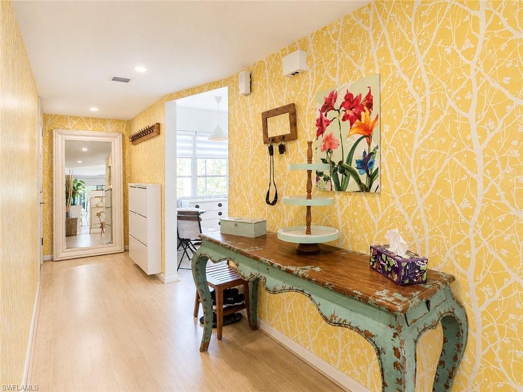 1056 Forest Lakes DR A201-4