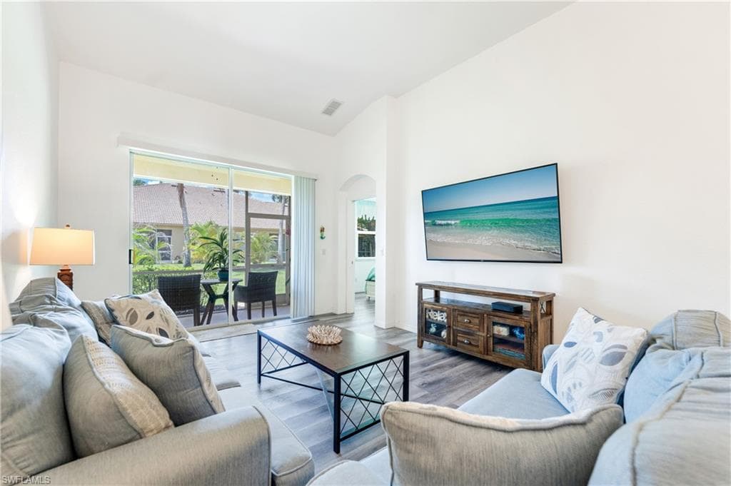 7863 Lake Sawgrass LOOP 5512-2