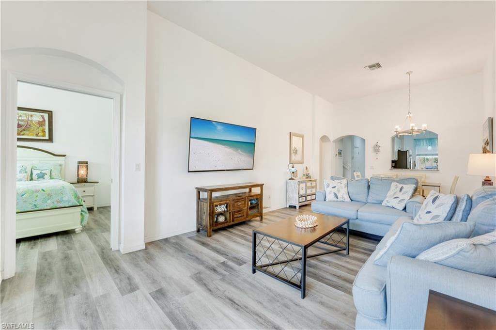 7863 Lake Sawgrass LOOP 5512-3