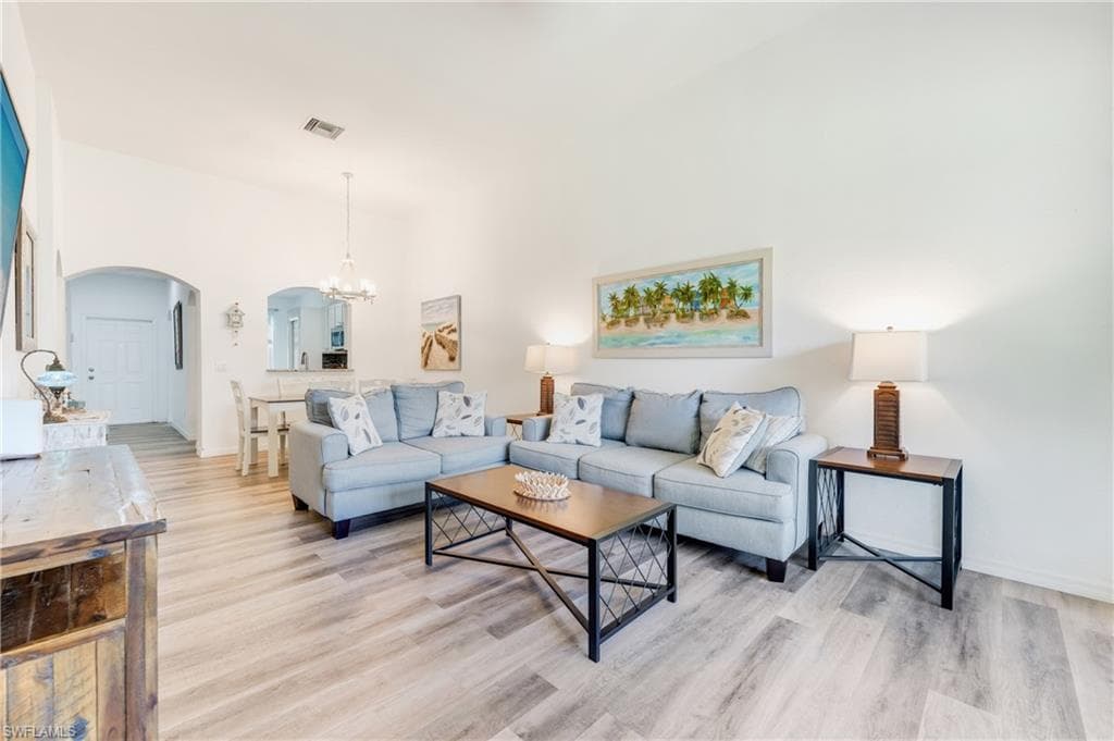 7863 Lake Sawgrass LOOP 5512-10