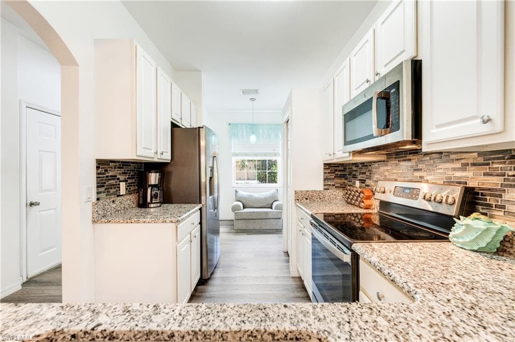 7863 Lake Sawgrass LOOP 5512-15