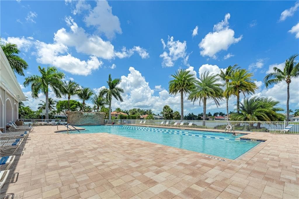 7863 Lake Sawgrass LOOP 5512-40