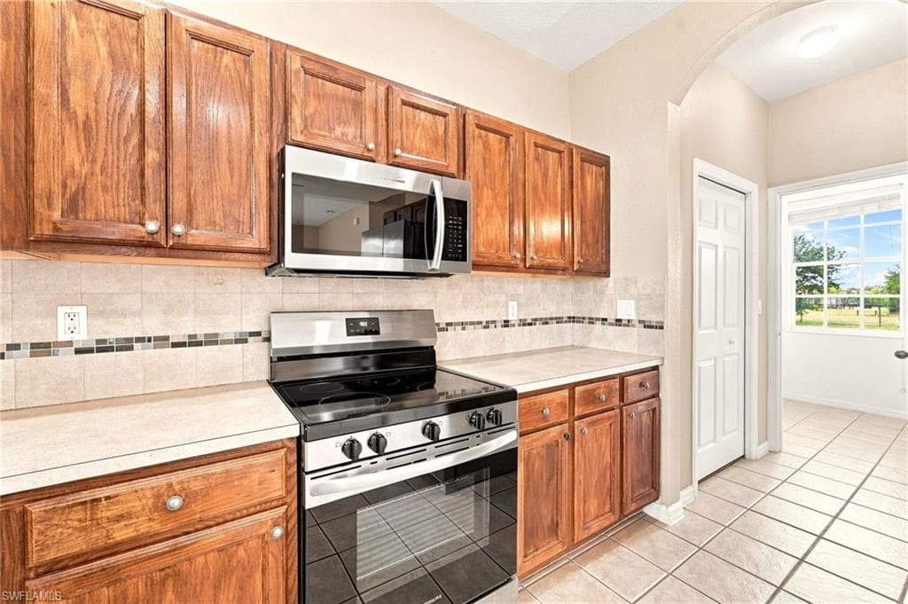 117 Shadow Lakes DR-13