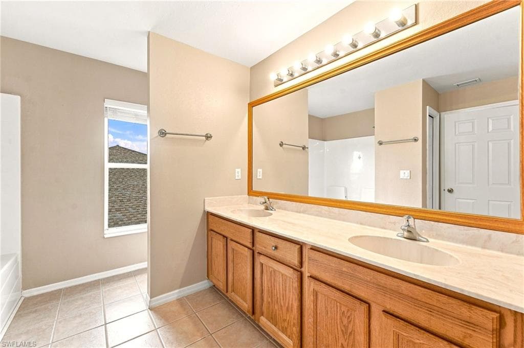 117 Shadow Lakes DR-32