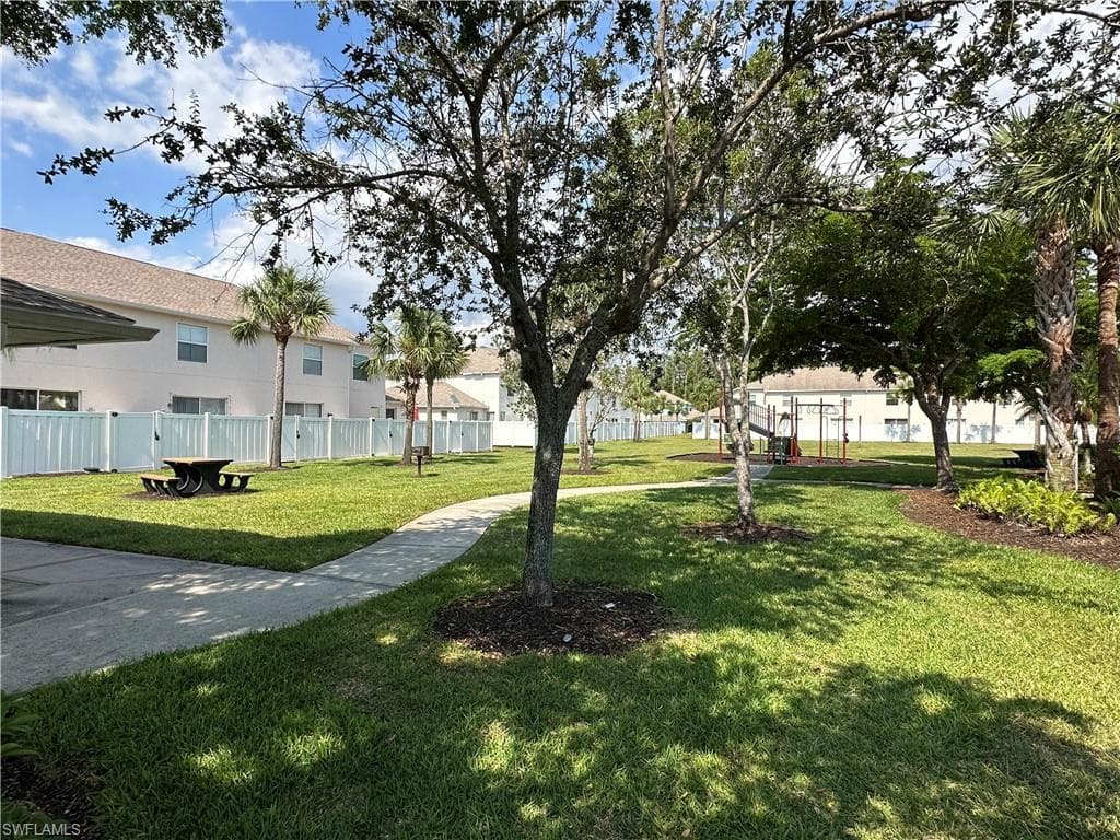 3614 Pine Oak CIR 103-32