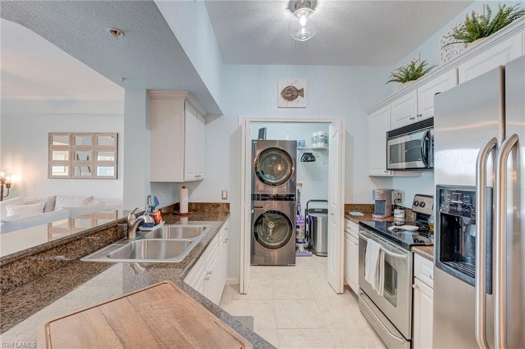 12940 Positano CIR 304-5