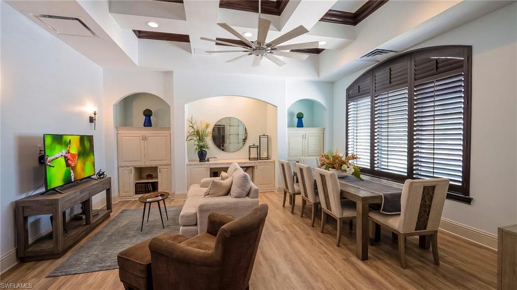 12940 Positano CIR 304-20