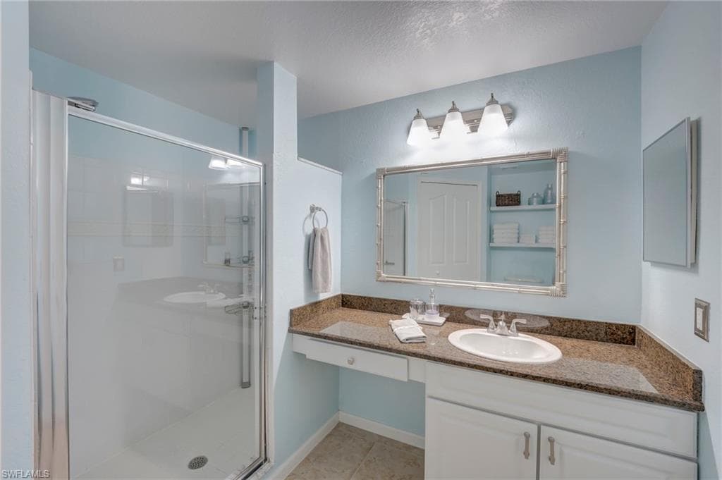 12940 Positano CIR 304-11