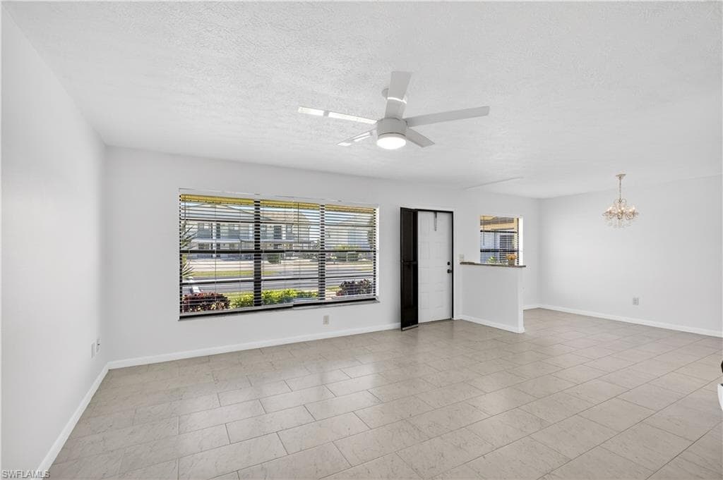 3916 SE 11TH PL 503-6