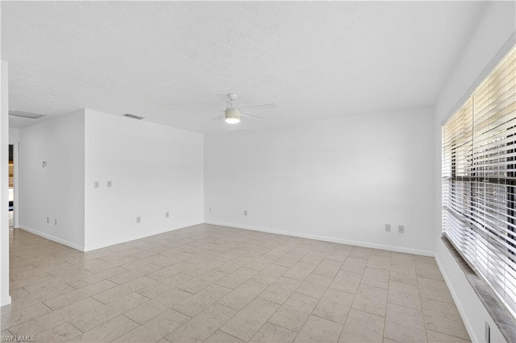 3916 SE 11TH PL 503-5