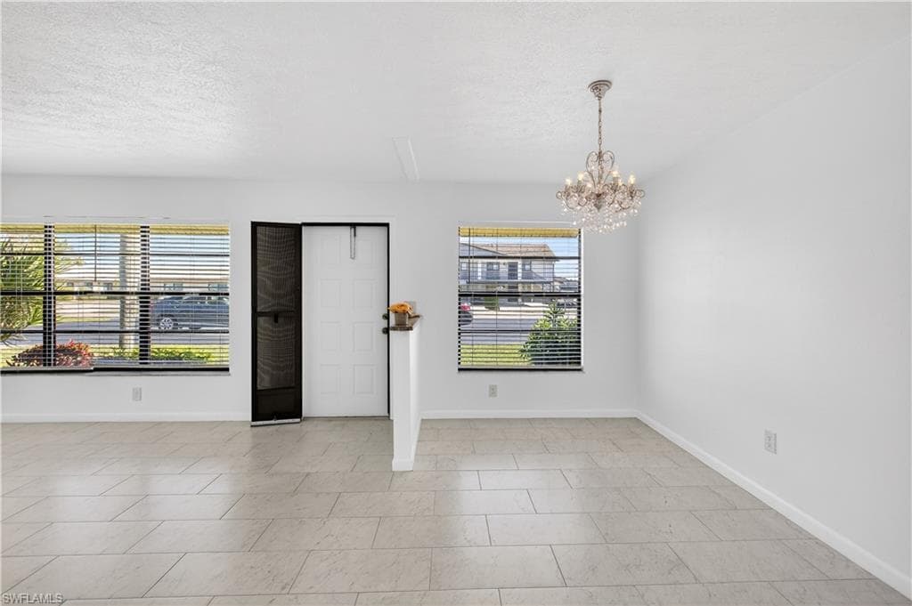 3916 SE 11TH PL 503-4