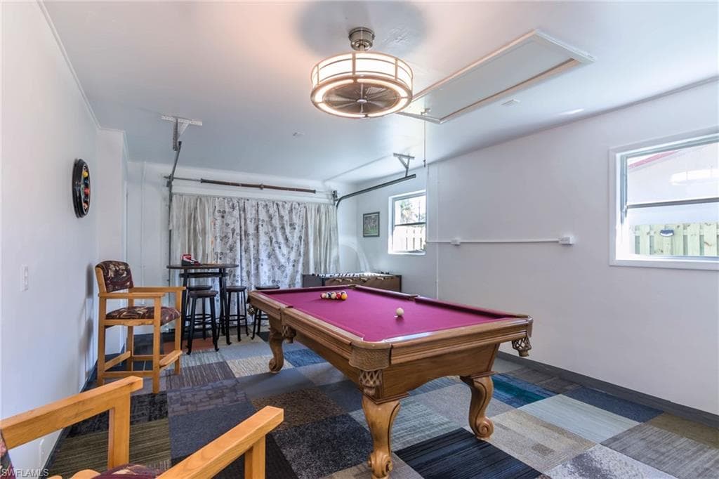 28 Constitution DR-20