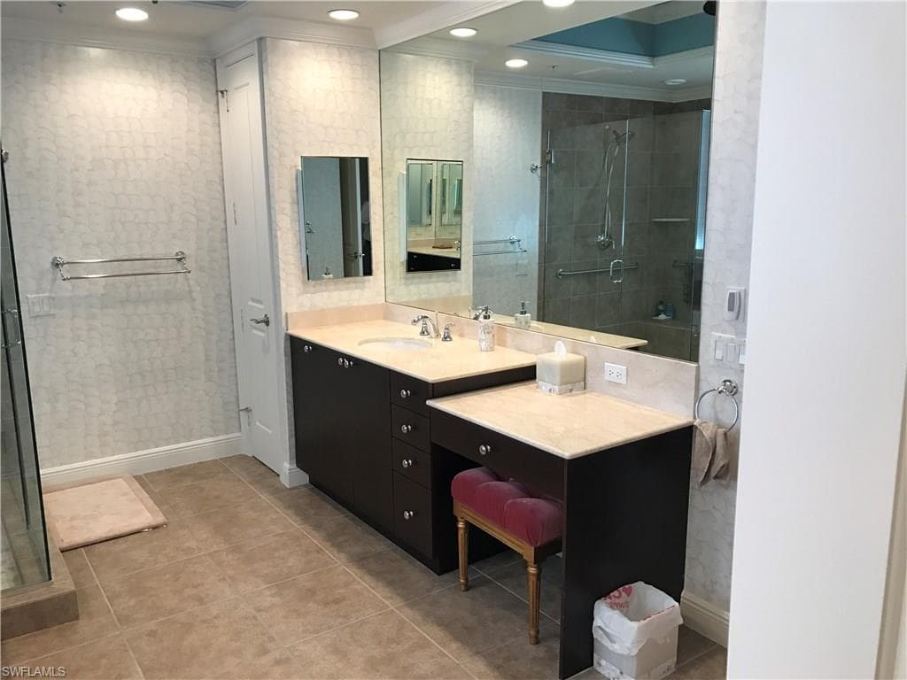 24011 Via Castella DR 2503-16