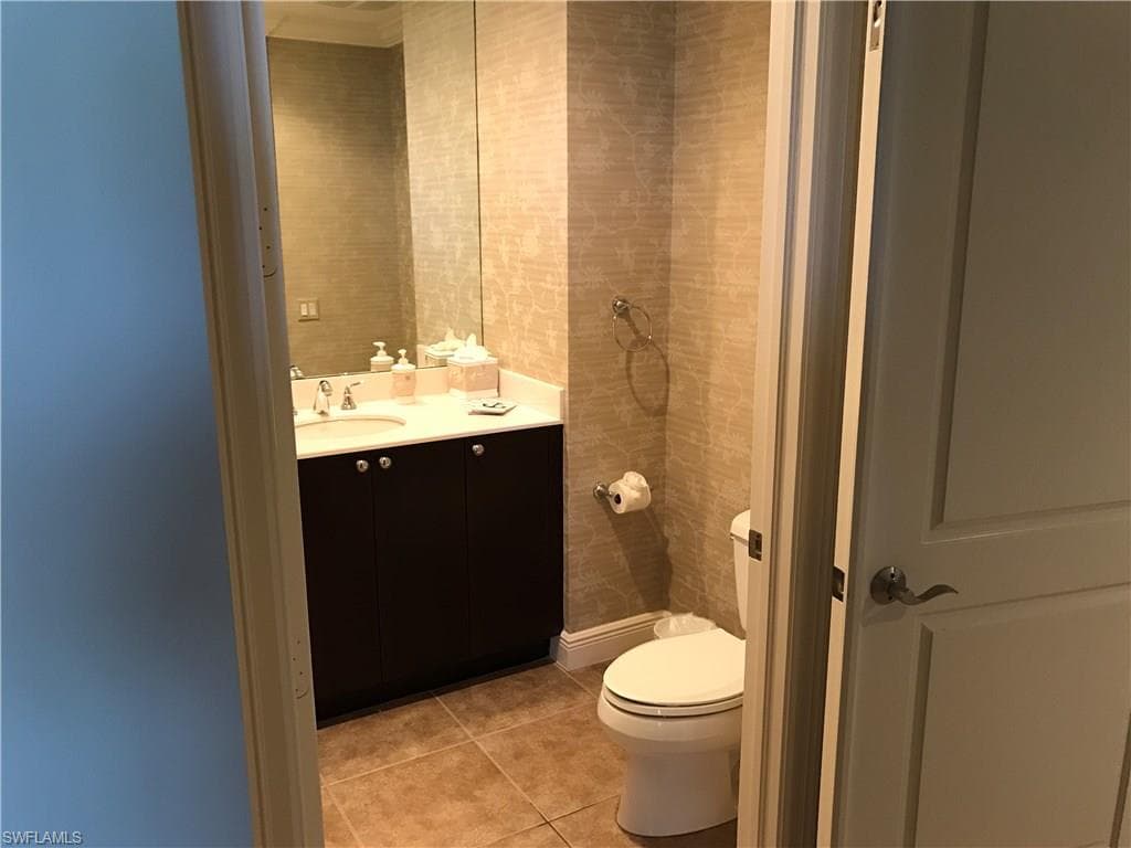 24011 Via Castella DR 2503-14