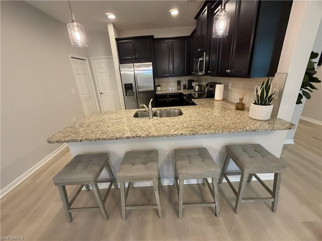 10842 Alvara WAY-17