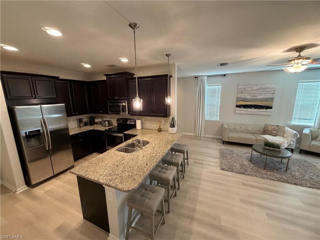 10842 Alvara WAY-43