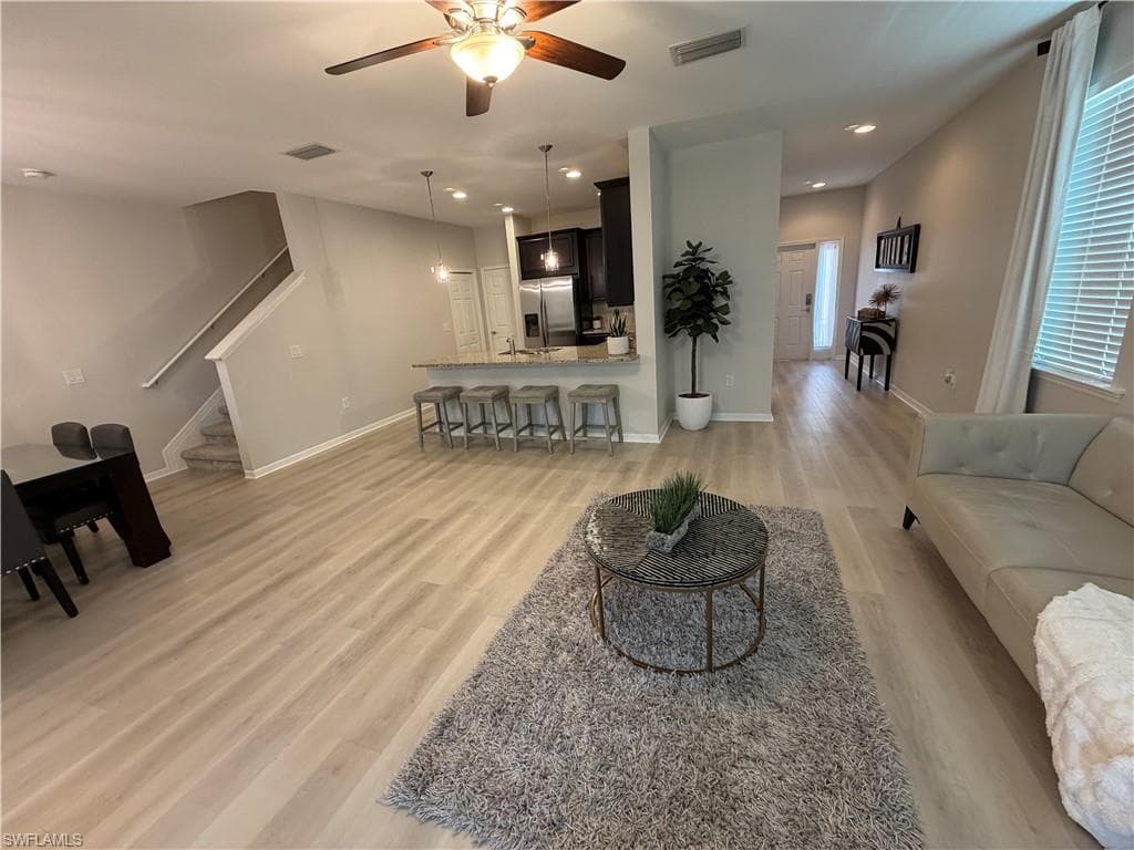 10842 Alvara WAY-16