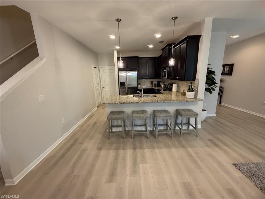 10842 Alvara WAY-14