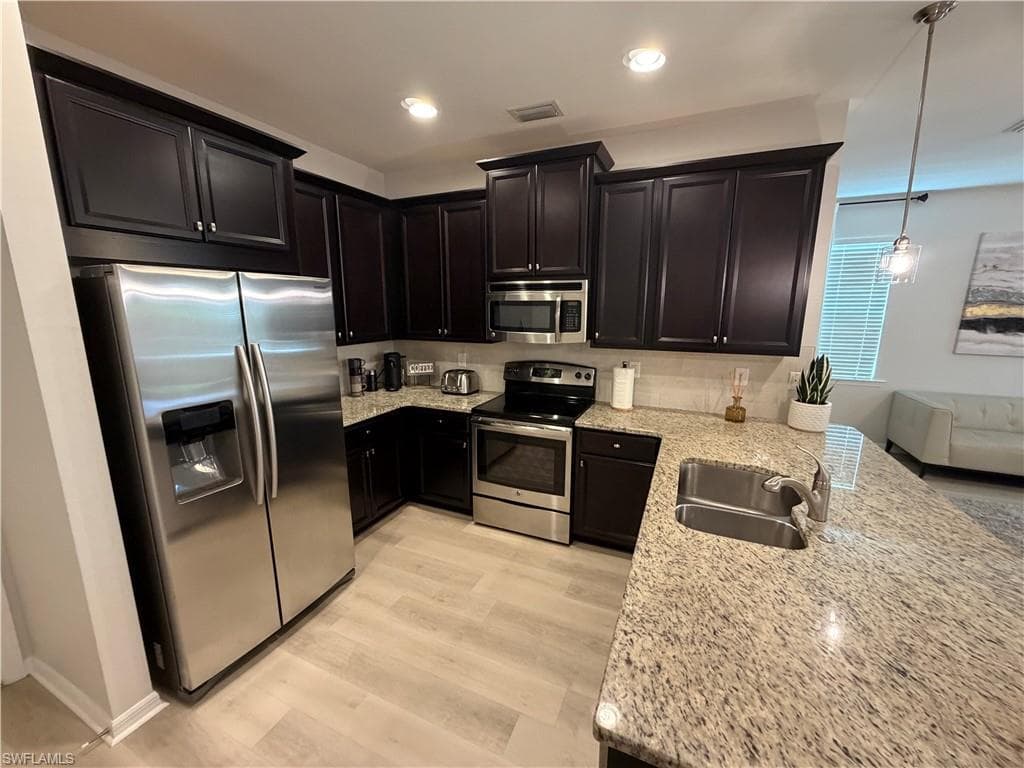 10842 Alvara WAY-19
