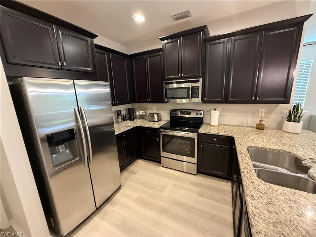 10842 Alvara WAY-21