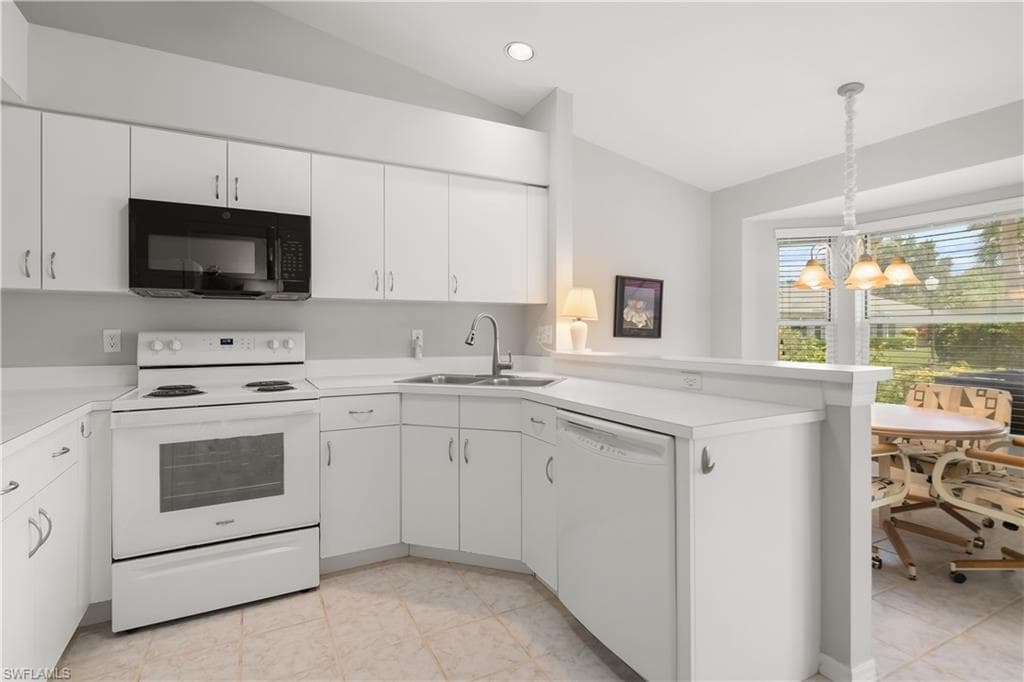 3383 Erick Lake DR 2902-7