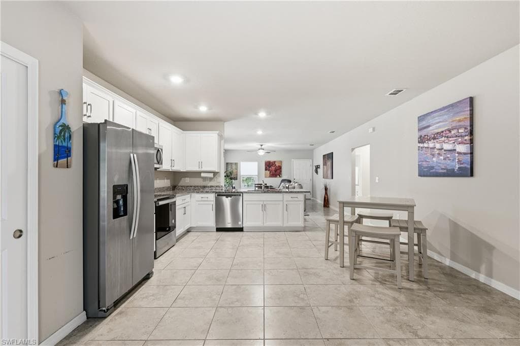 2303 Ben ST S-9