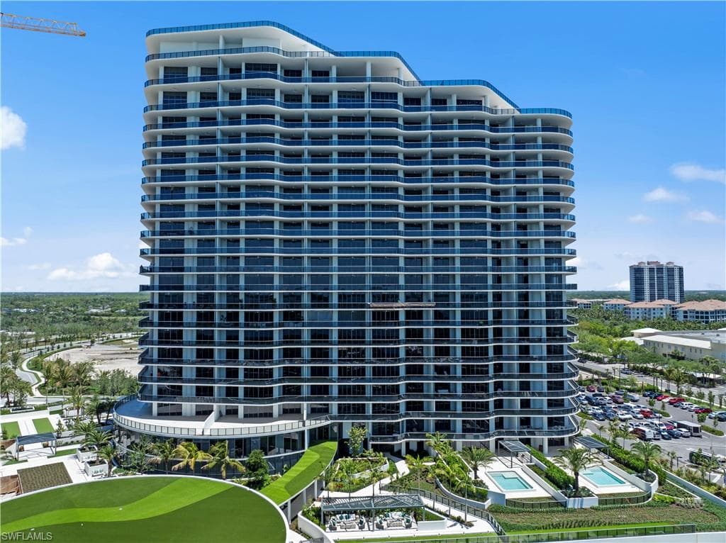 5100 Seagrass BLVD 503-2