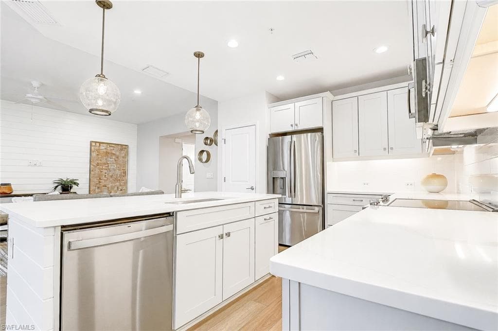 2620 Seychelles CIR 1302-9