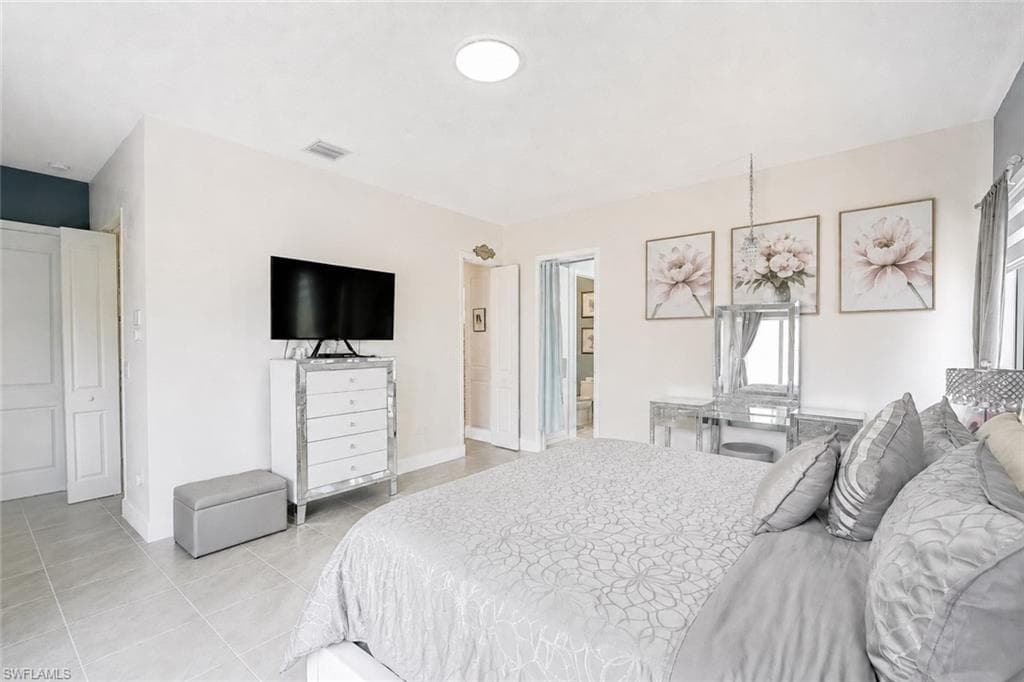 5153 Julienne RD-9