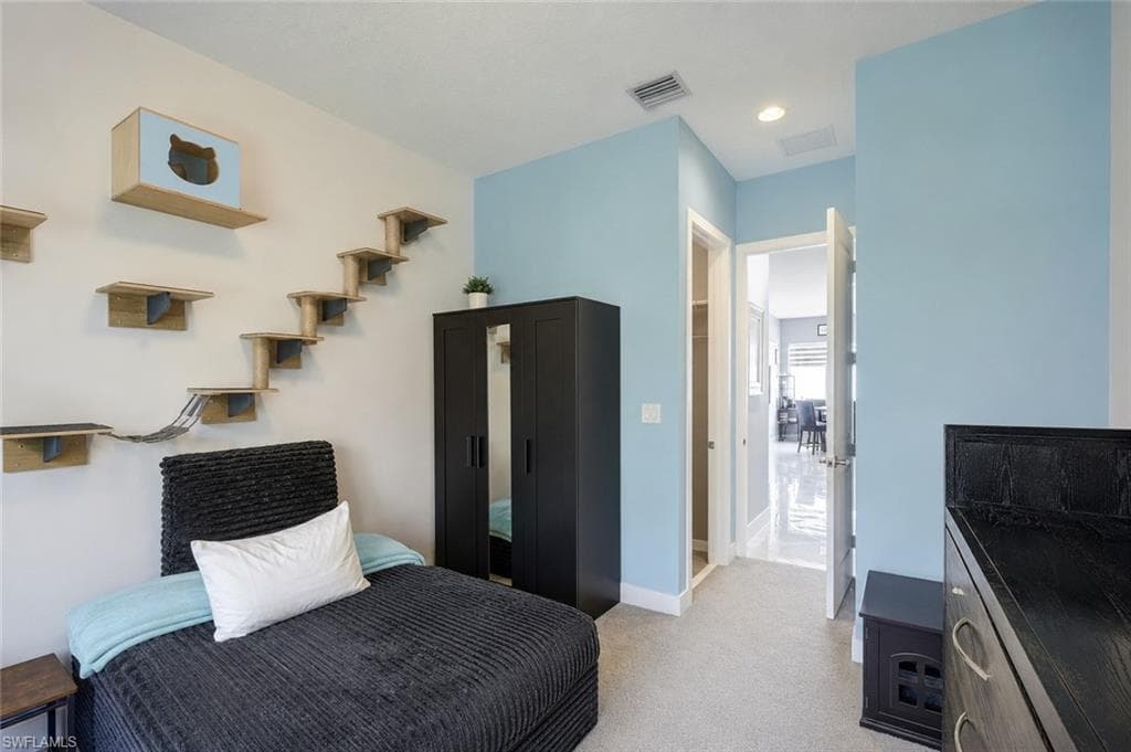 5153 Julienne RD-31