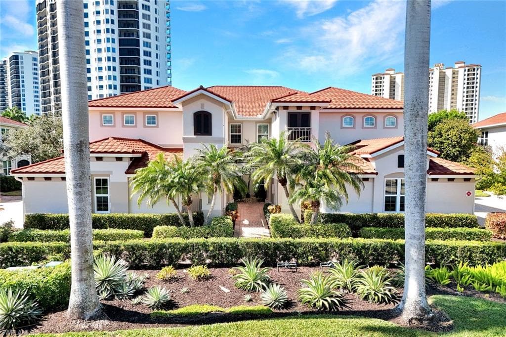 1277 RIALTO WAY 201-3