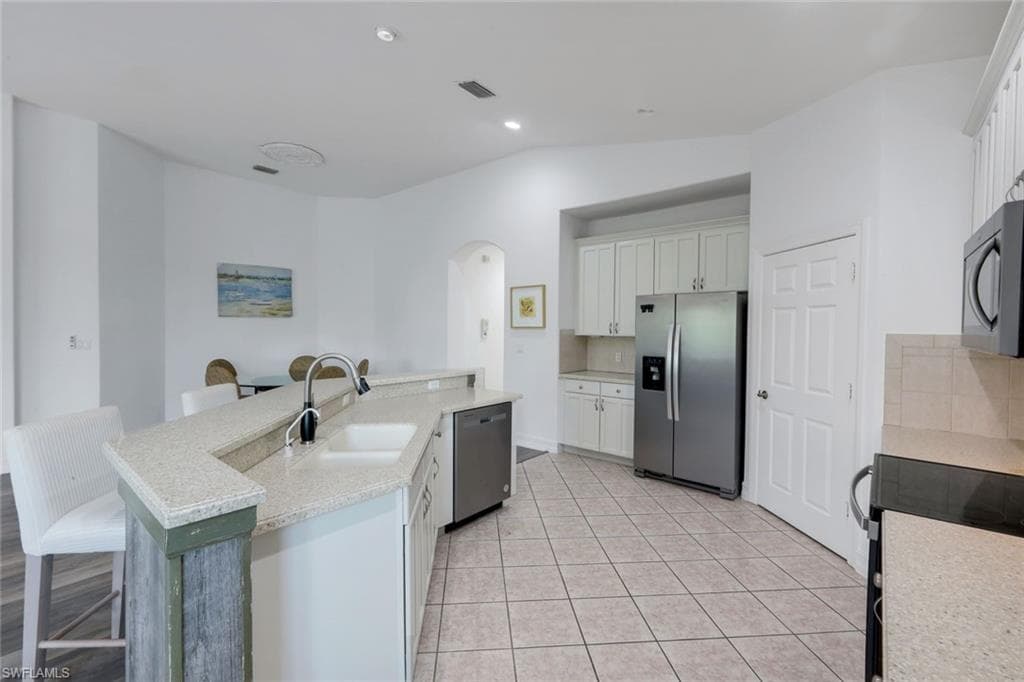 1277 RIALTO WAY 201-10