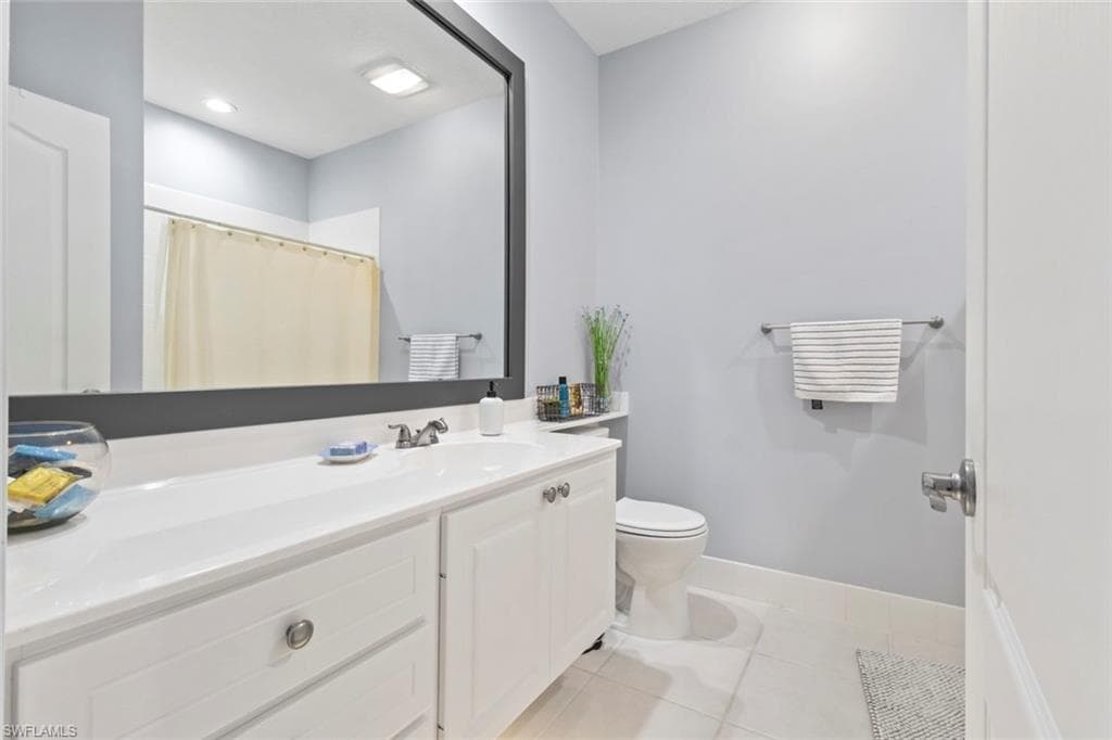 6112 Towncenter CIR-23