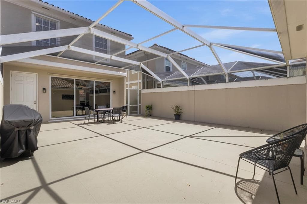 6112 Towncenter CIR-27