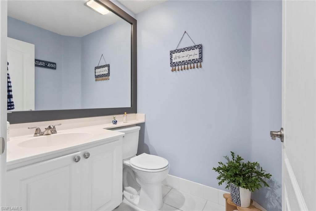6112 Towncenter CIR-16