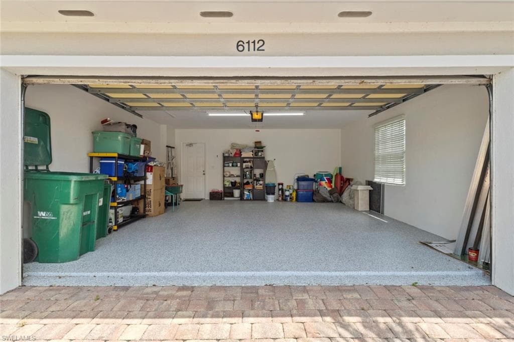 6112 Towncenter CIR-28