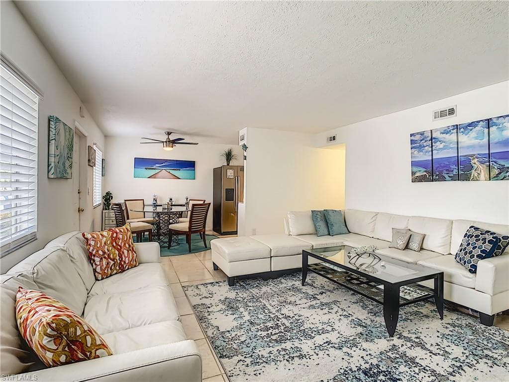 4625 Bayshore DR D8-6