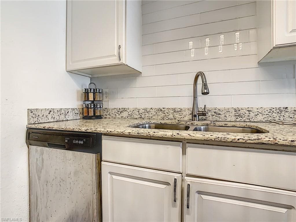 4625 Bayshore DR D8-13