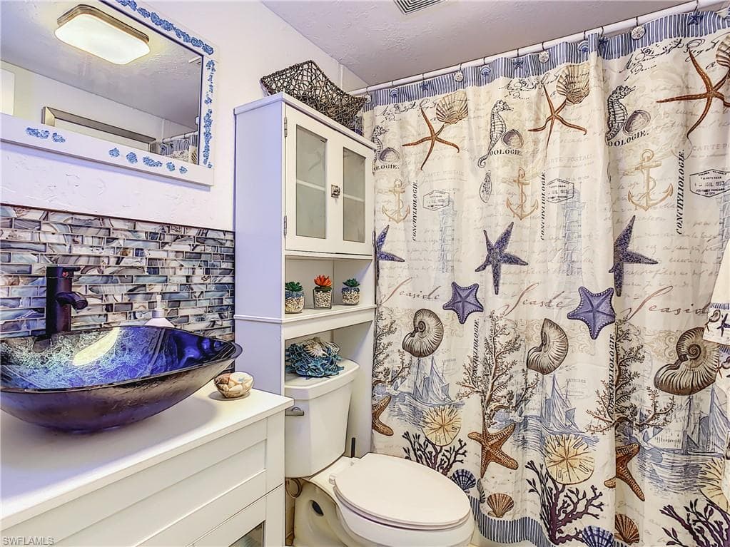 4625 Bayshore DR D8-26